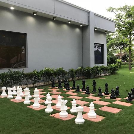Shri Radha Brij Vasundhara Resort & Spa Govardhan Dış mekan fotoğraf