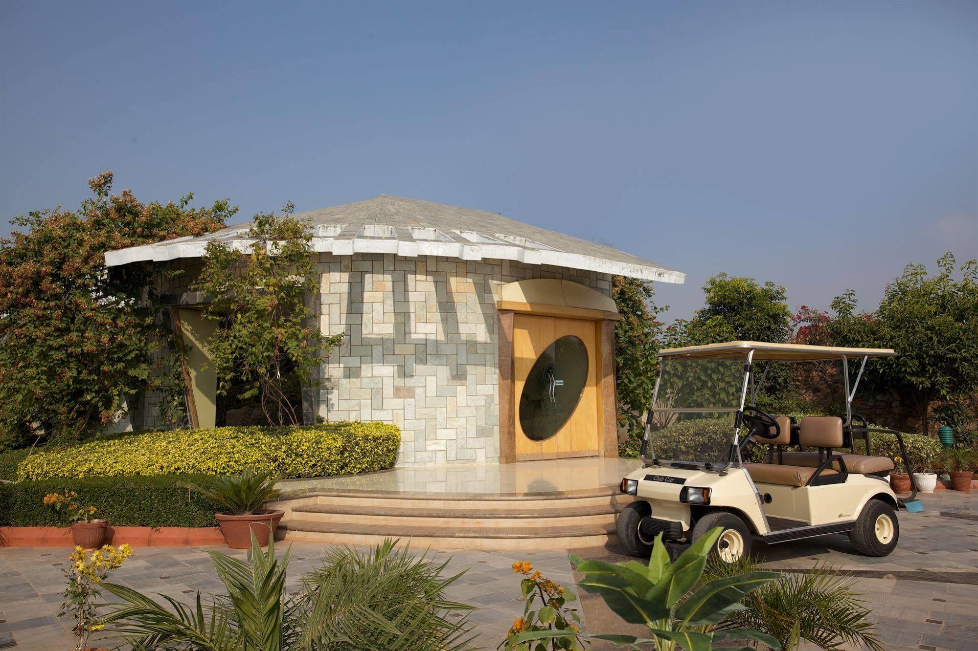 Shri Radha Brij Vasundhara Resort & Spa Govardhan Dış mekan fotoğraf