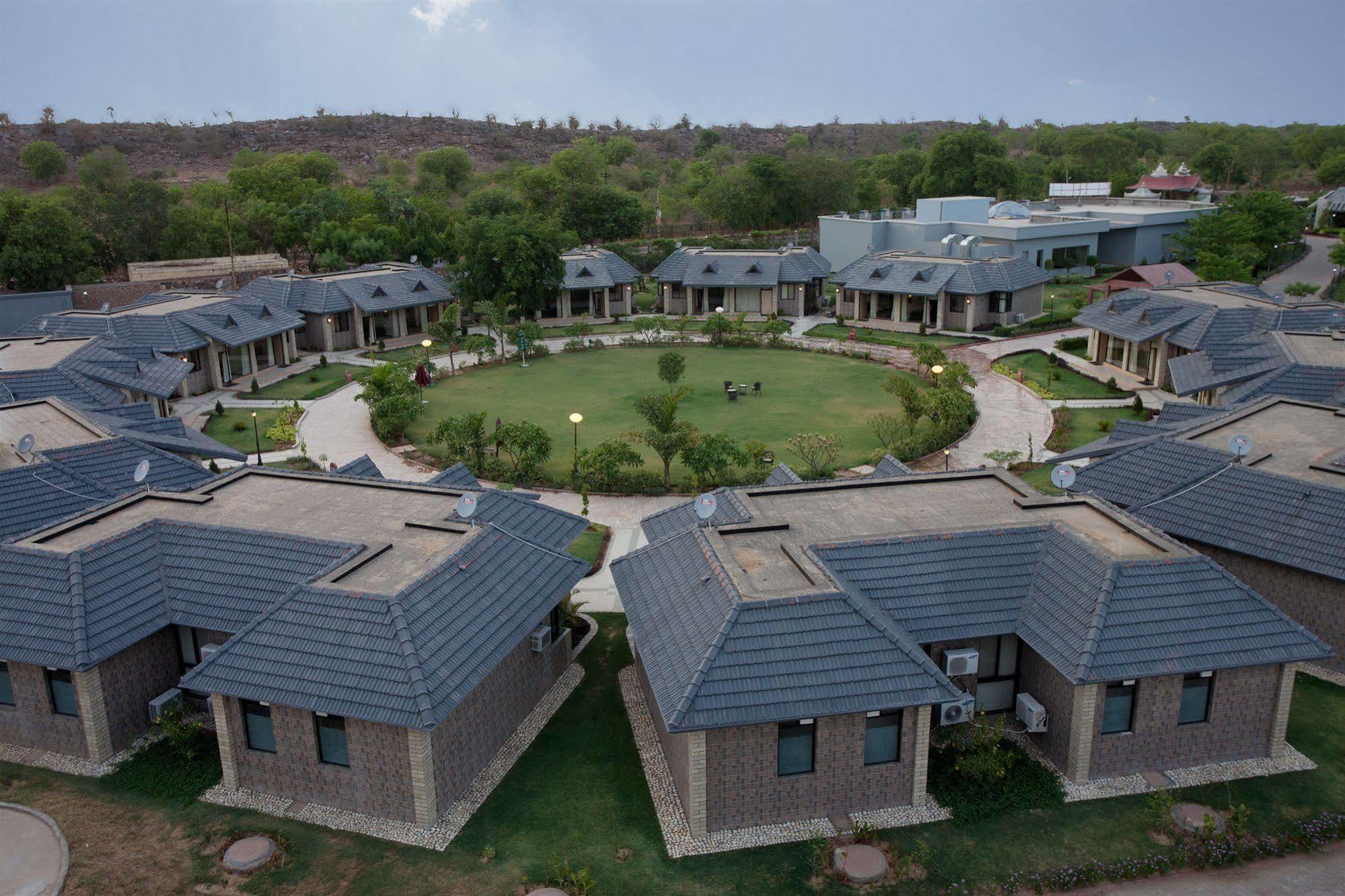 Shri Radha Brij Vasundhara Resort & Spa Govardhan Dış mekan fotoğraf