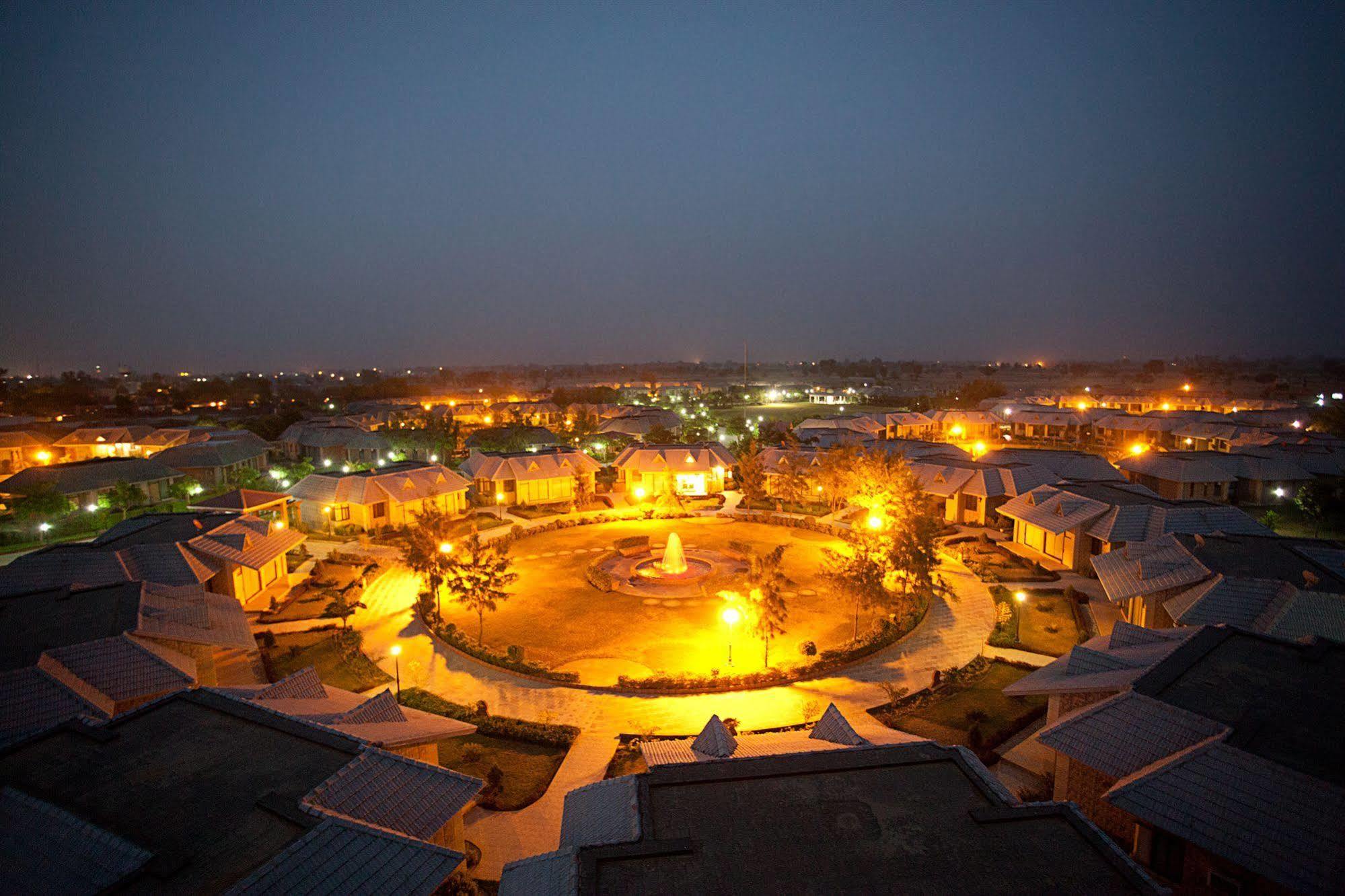 Shri Radha Brij Vasundhara Resort & Spa Govardhan Dış mekan fotoğraf
