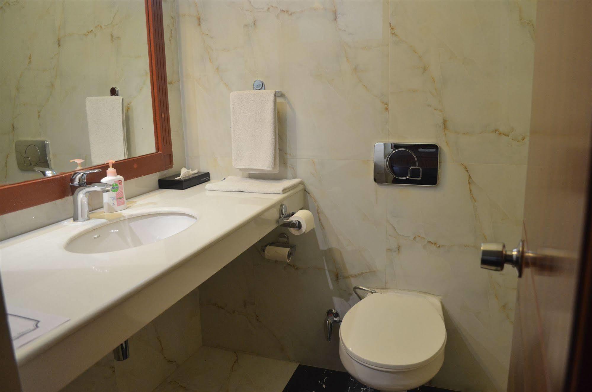 Shri Radha Brij Vasundhara Resort & Spa Govardhan Dış mekan fotoğraf