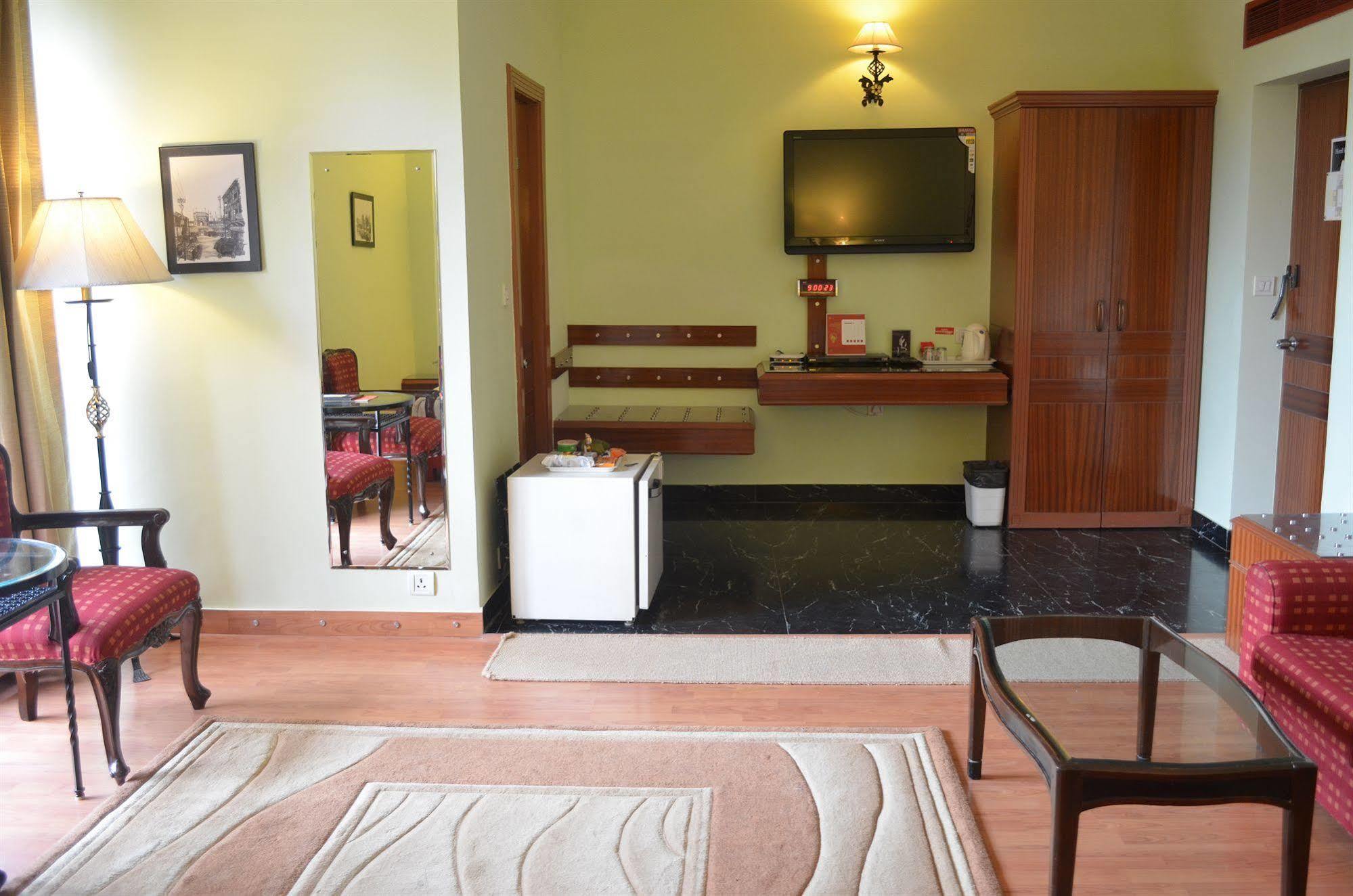 Shri Radha Brij Vasundhara Resort & Spa Govardhan Dış mekan fotoğraf