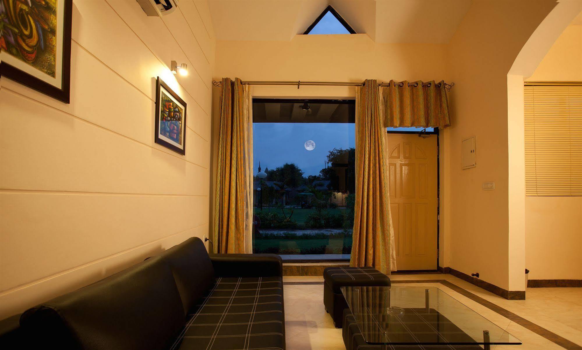 Shri Radha Brij Vasundhara Resort & Spa Govardhan Dış mekan fotoğraf