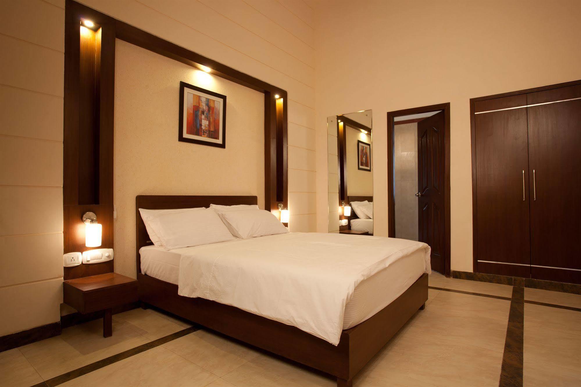 Shri Radha Brij Vasundhara Resort & Spa Govardhan Dış mekan fotoğraf