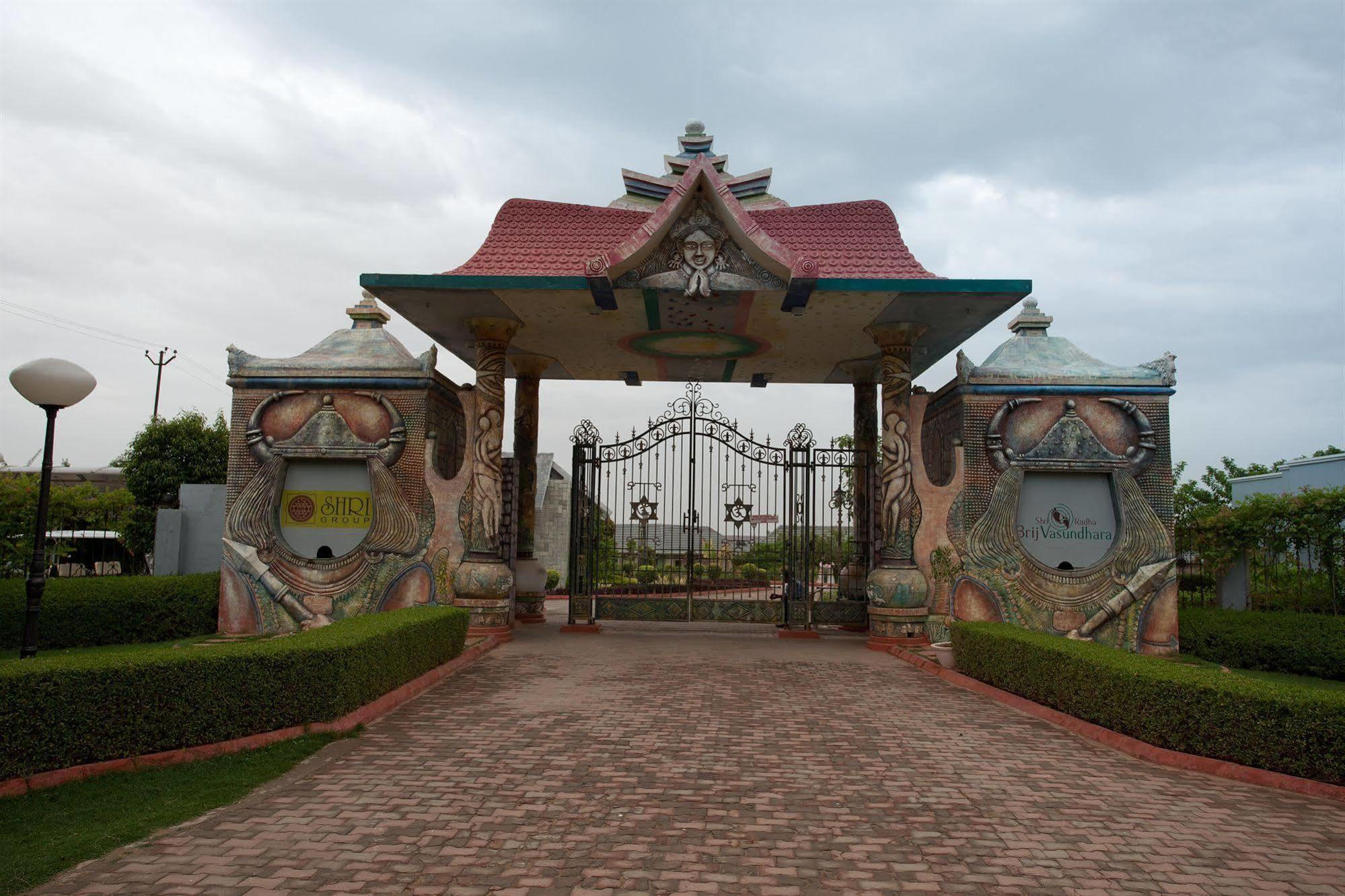 Shri Radha Brij Vasundhara Resort & Spa Govardhan Dış mekan fotoğraf