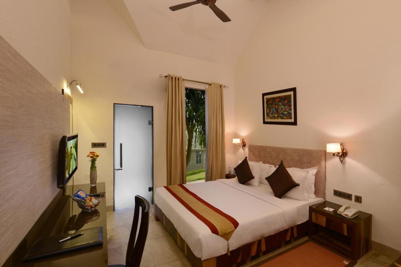 Shri Radha Brij Vasundhara Resort & Spa Govardhan Dış mekan fotoğraf